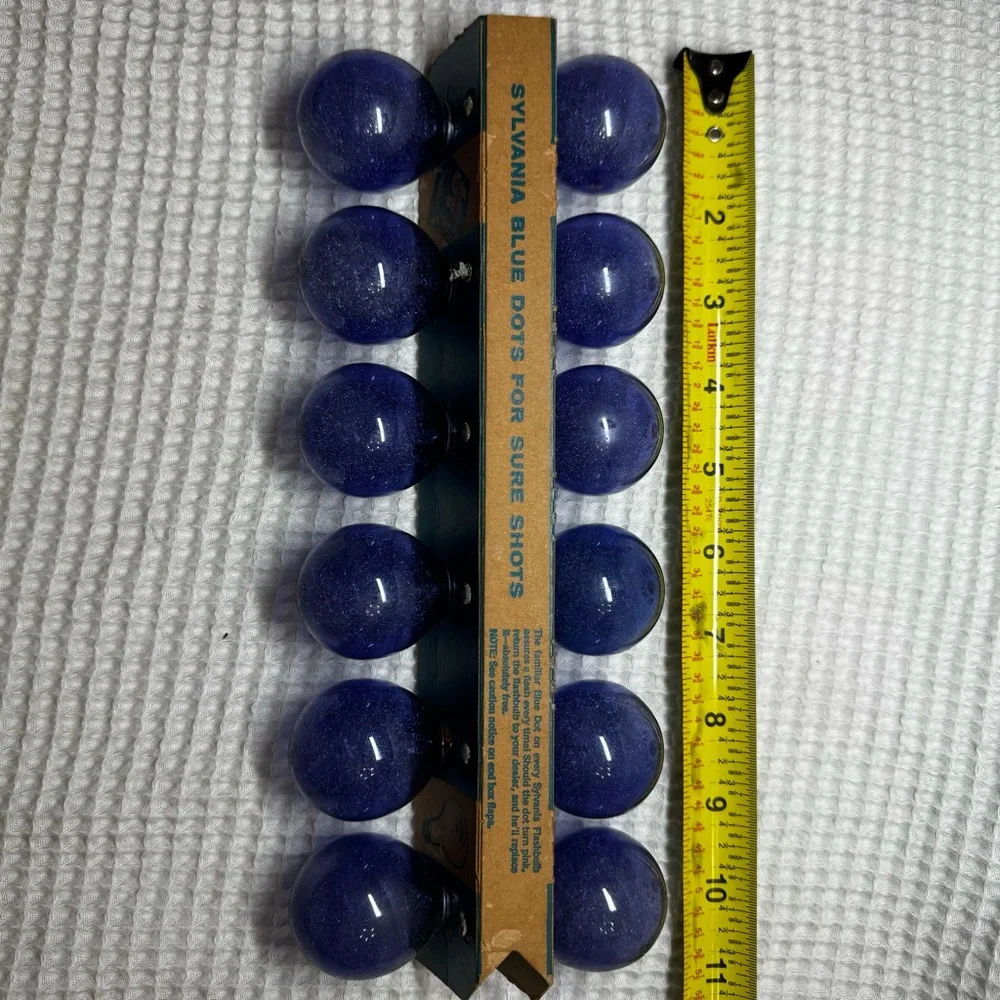 Vintage Sylvania Blue Dot Flashbulbs 25B 12 Pack Original Box NOS